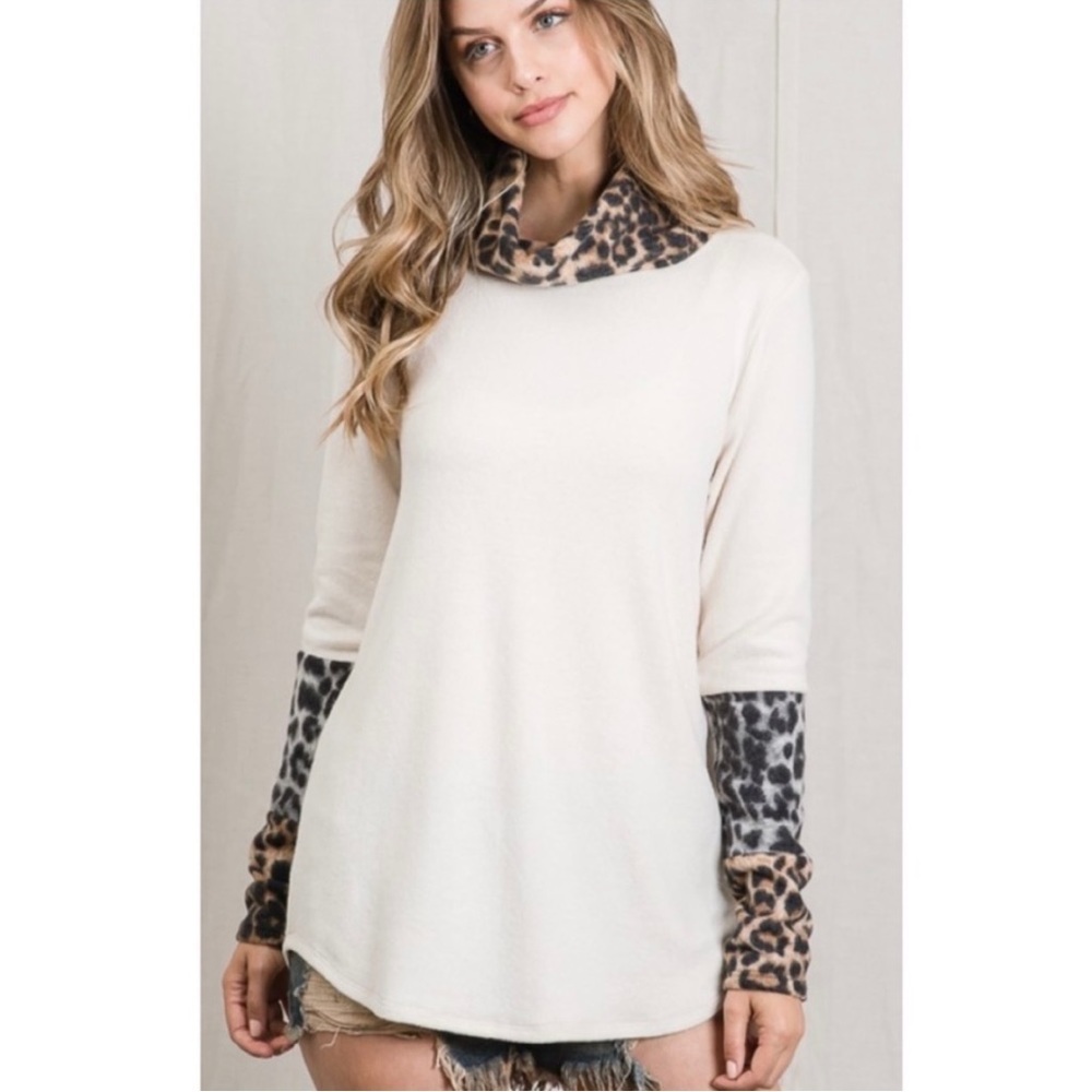 New! Soft Leopard Print Trim Cowl Neckline rounded slit Hemline Top - Picture 6 of 13